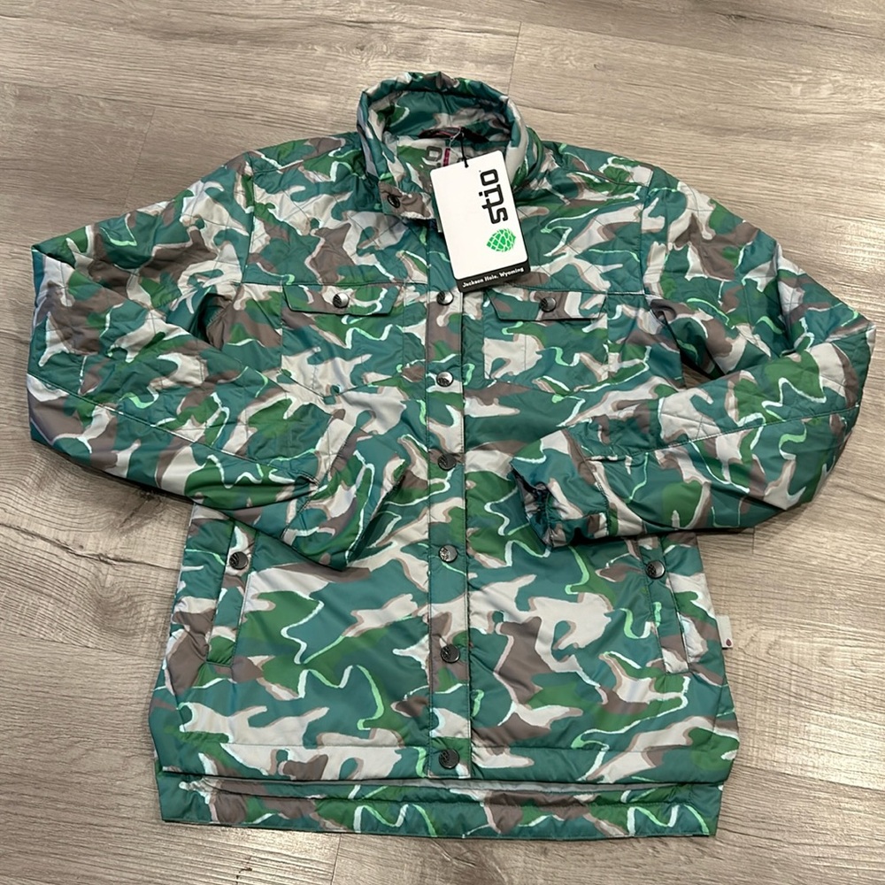 STIO | WOMEN'S SKYCRESTT™ SNAP SHIRT